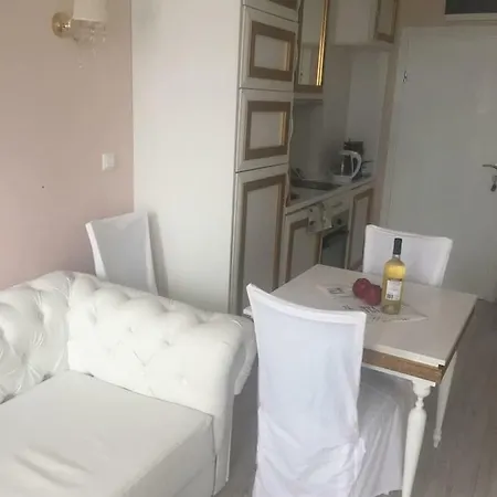 Роскошные Апартаменты На Солнечном Берегу Apartament Słoneczny Brzeg